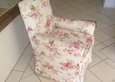 Lounge cover on single seater